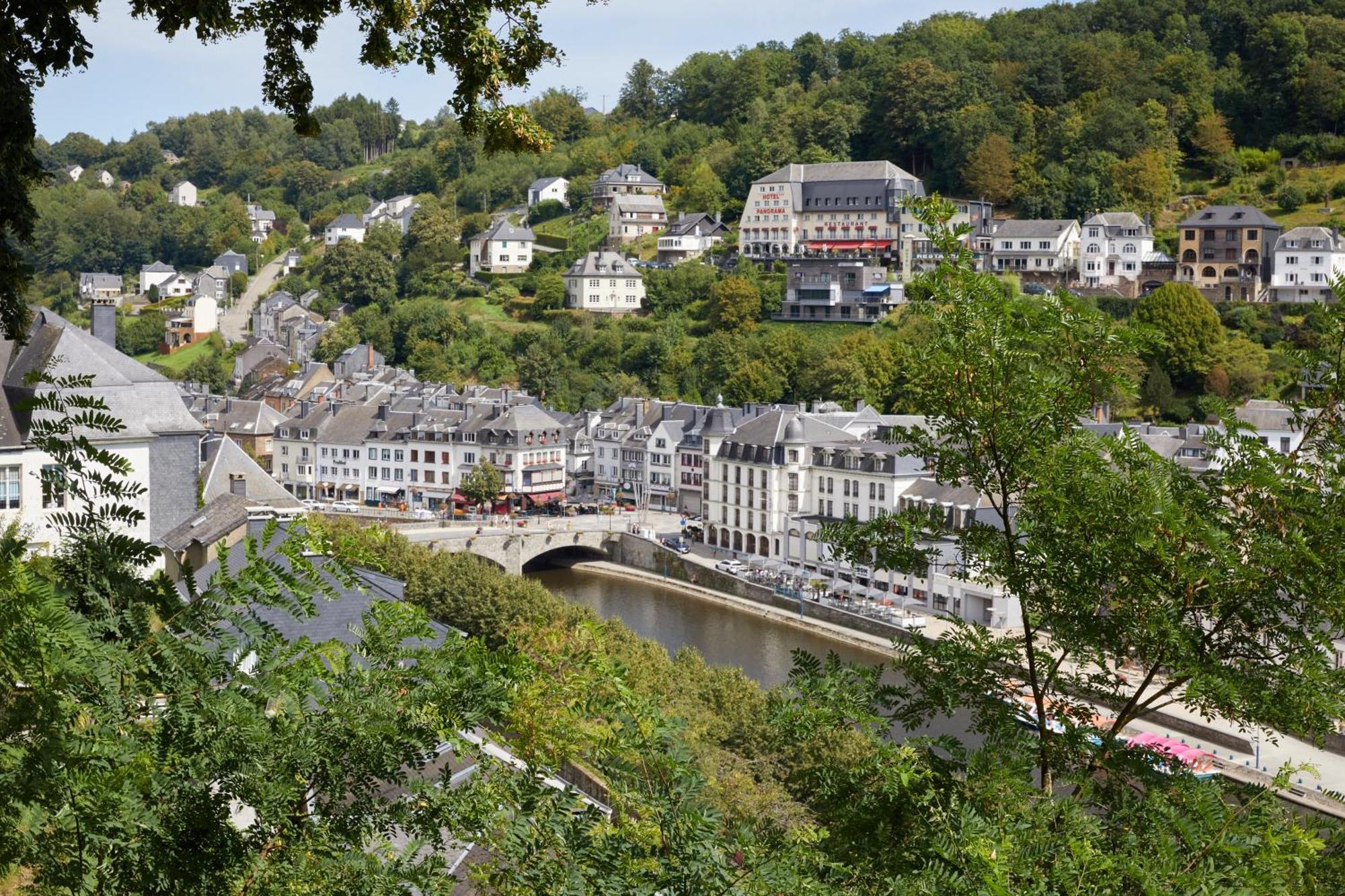 Hillview Hotel Grandvoir Neufchâteau Extérieur photo